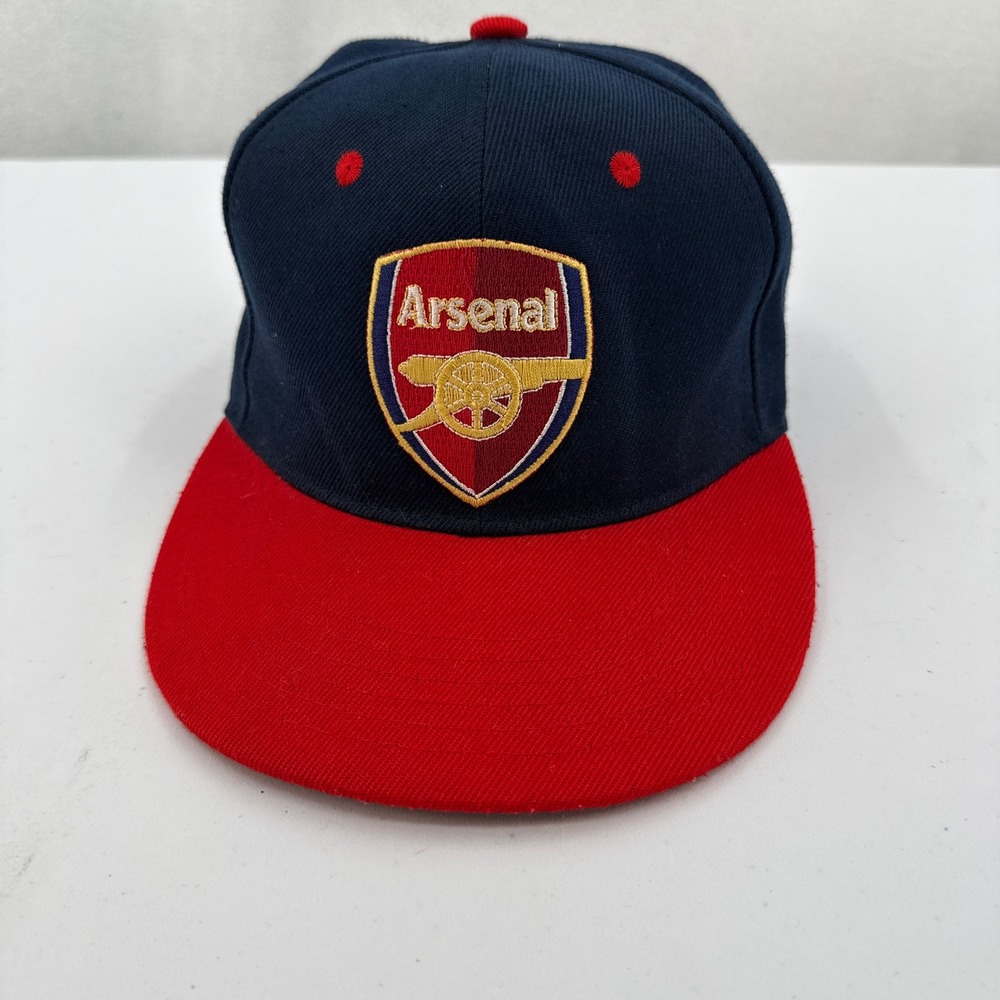 Arsenal FC Snapback Hat Mens OSFA Navy Red Crest Logo Soccer Snapback Cap
